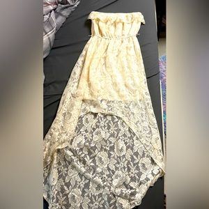 This dress is beautiful but it dosnt fit, summer dress free flow on the front